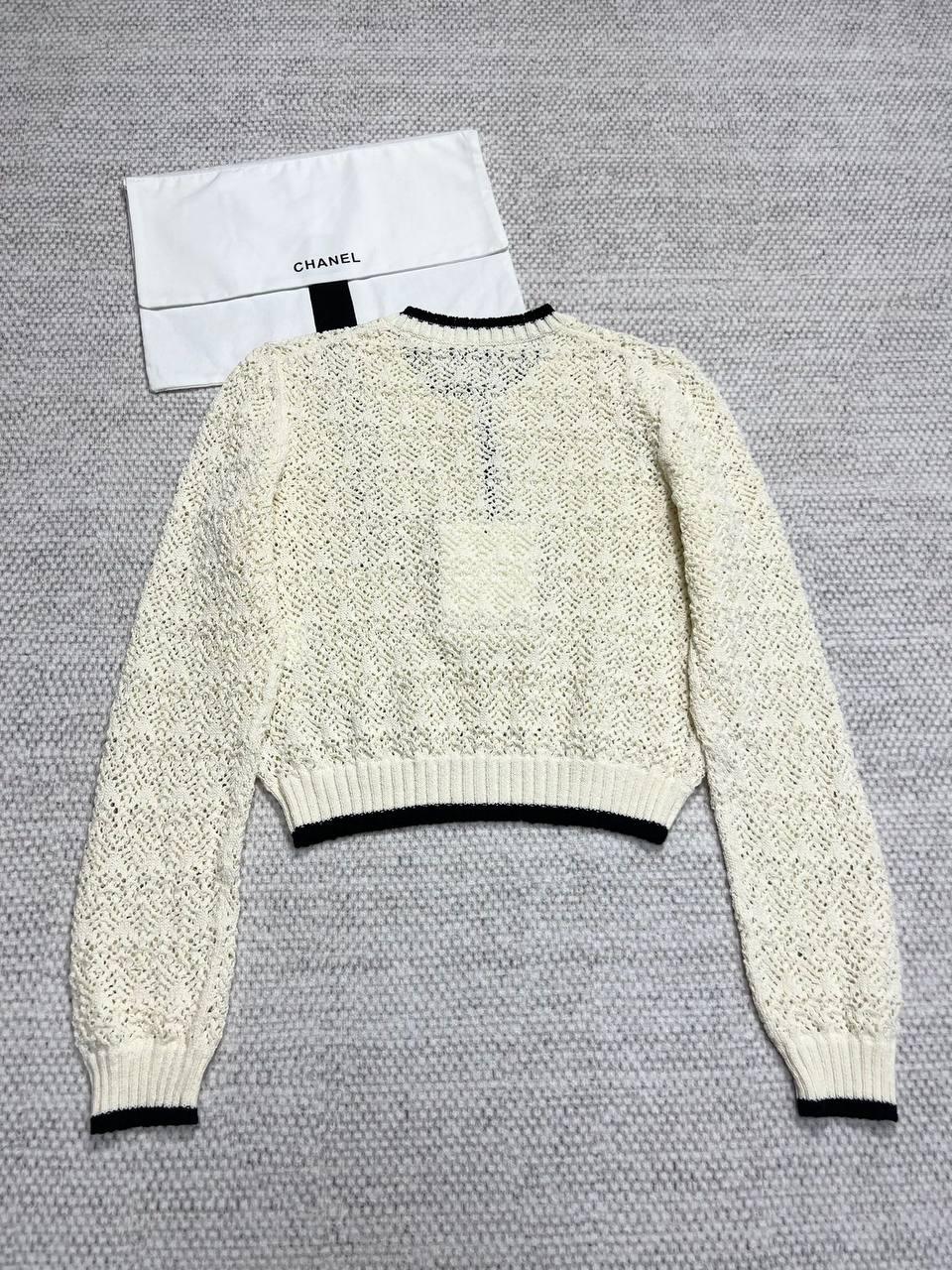 Chanel Beyaz Bisiklet Yaka Beyaz Uzun Kollu - Glimmer of Luxury