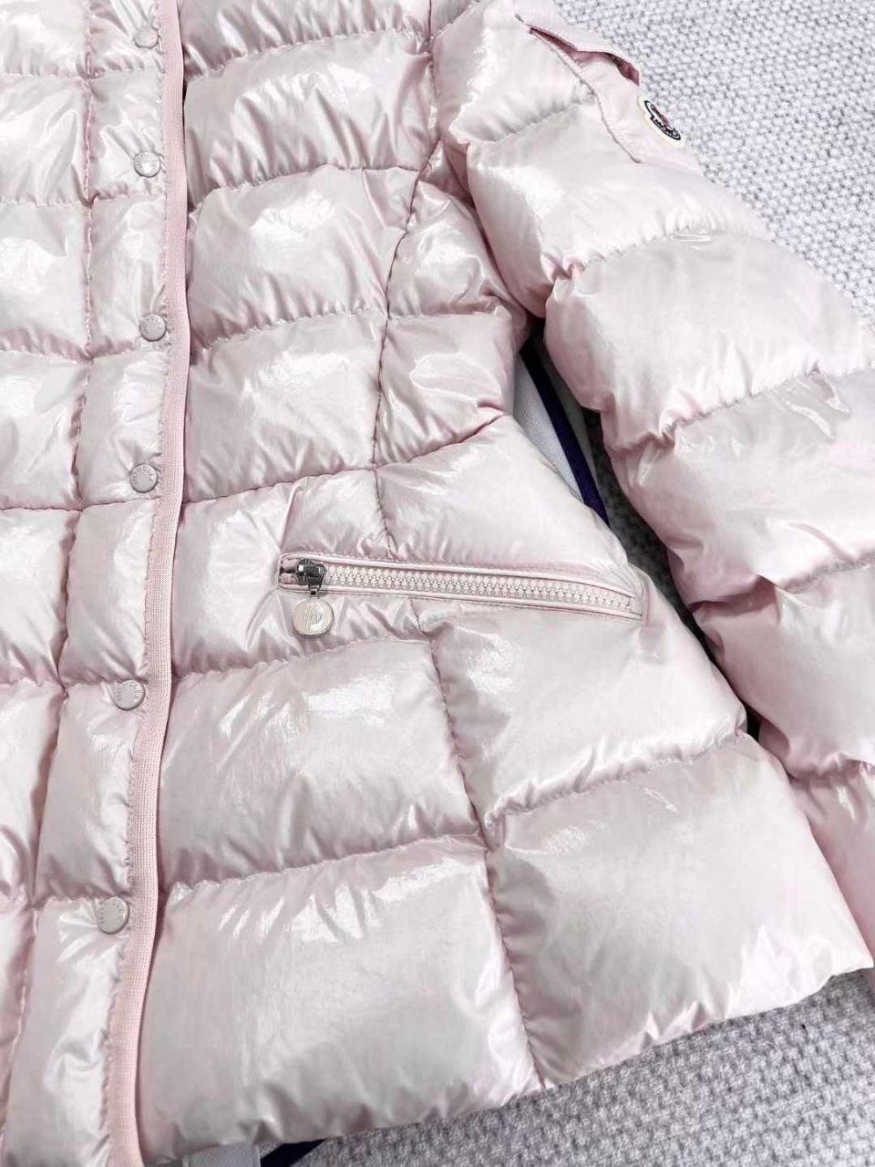 Moncler Barante Mont - Glimmer of Luxury