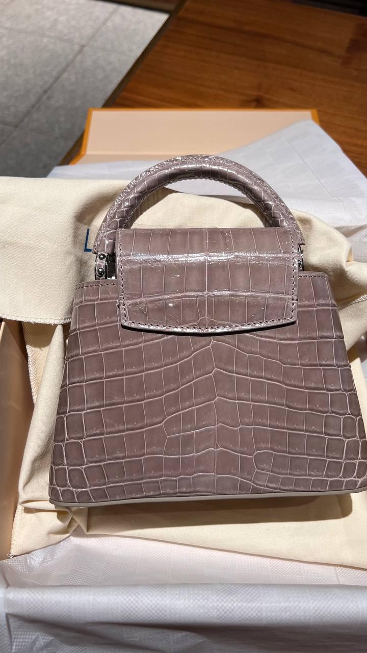 LV Capucines Timsah Derisi - Glimmer of Luxury