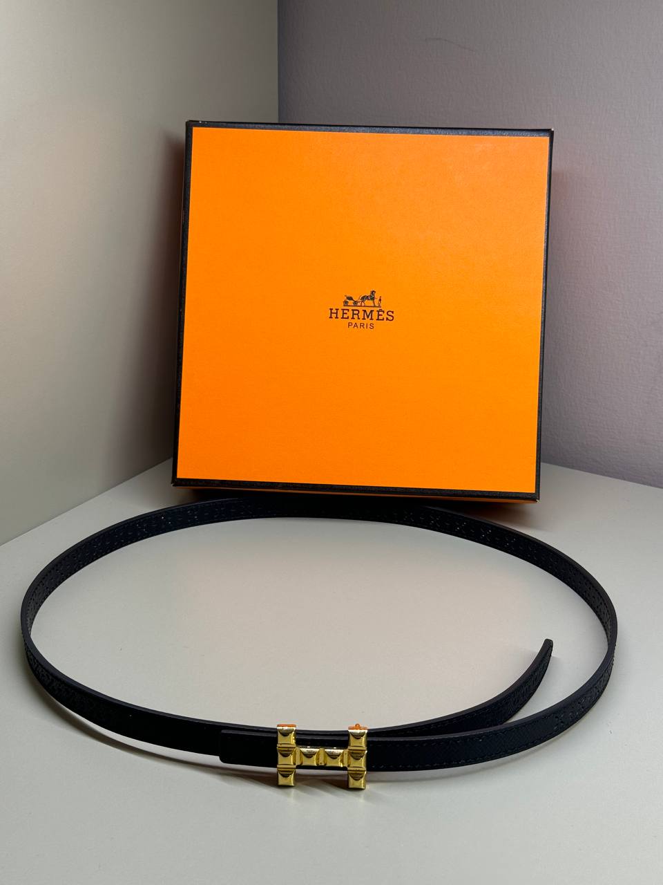 Hermes Çift Taraflı H Logolu Kemer - Glimmer of Luxury