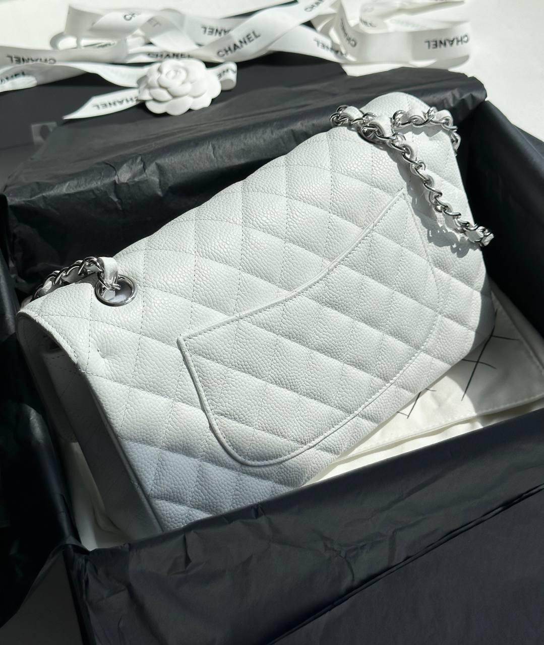 Chanel Klasik Orta Beyaz Havyar - Glimmer of Luxury