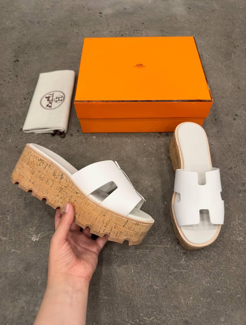 Hermès Eze Sandalet Beyaz - Glimmer of Luxury