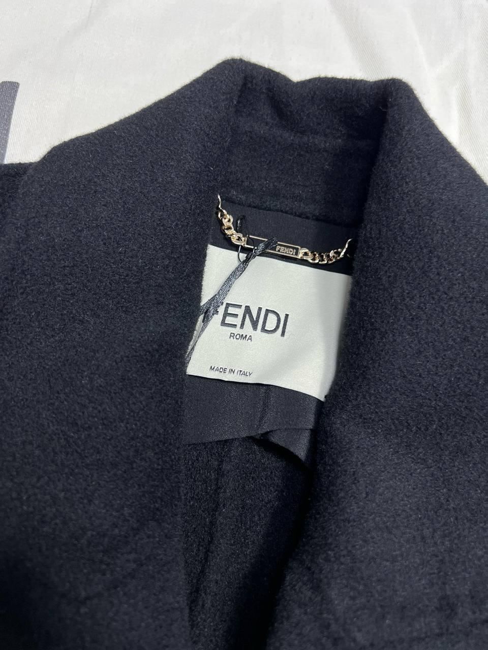 FENDI FF Cepli Kürk Manto - Glimmer of Luxury