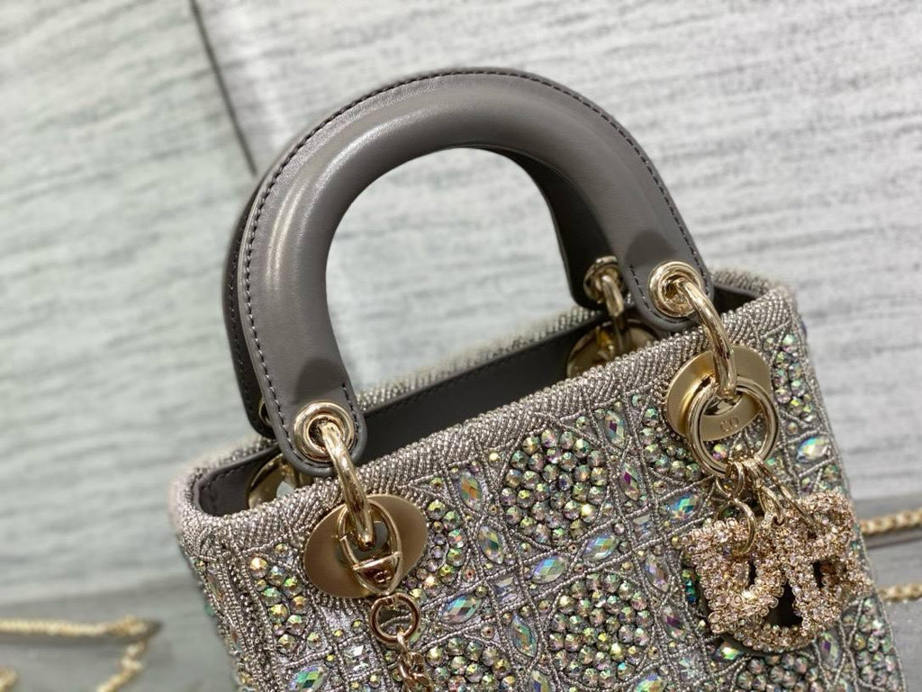 Christian Dior Mini Lady Sınırlı Sürüm - Glimmer of Luxury