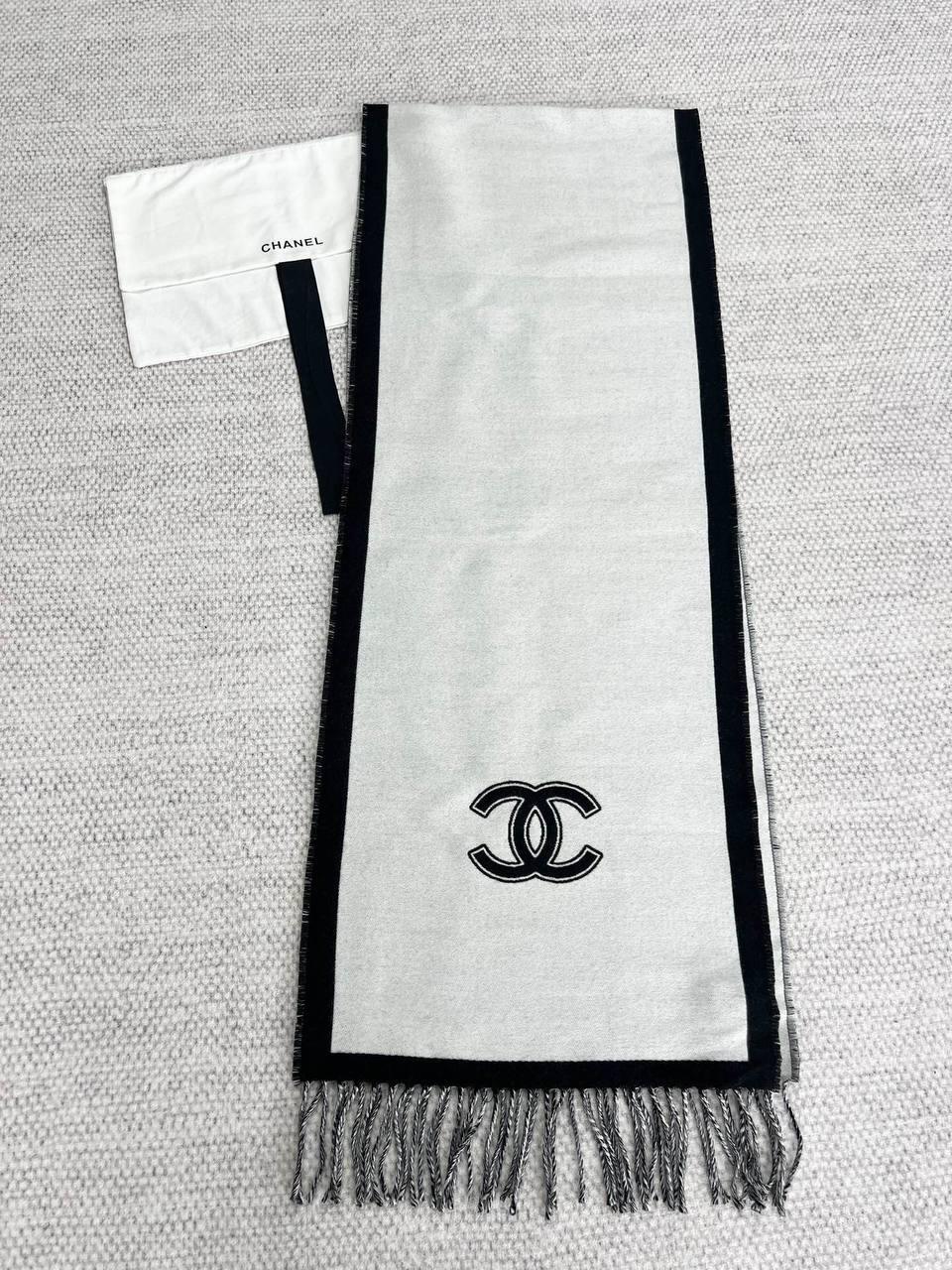 Chanel Atkı - Glimmer of Luxury