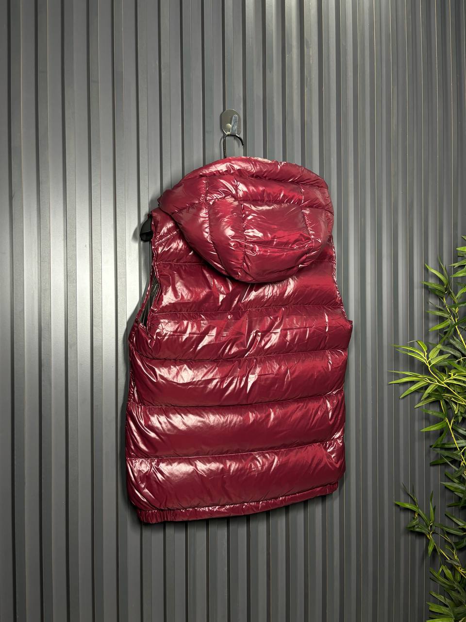 Moncler Kaz Tüyü Dolgulu Yelek - Glimmer of Luxury