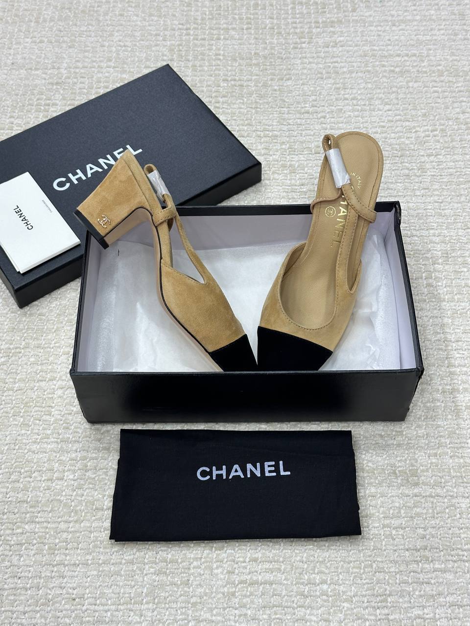 Chanel Patent Leather Closed Toe CC Slingback Shoes 2025