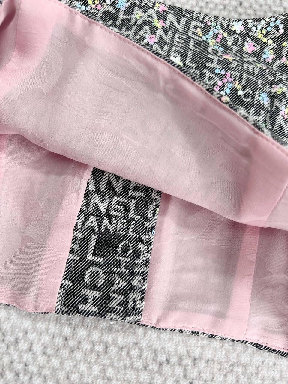 Chanel 24C Patlayıcı İşlemeli Payet logo Denim Kaşkorse - Glimmer of Luxury