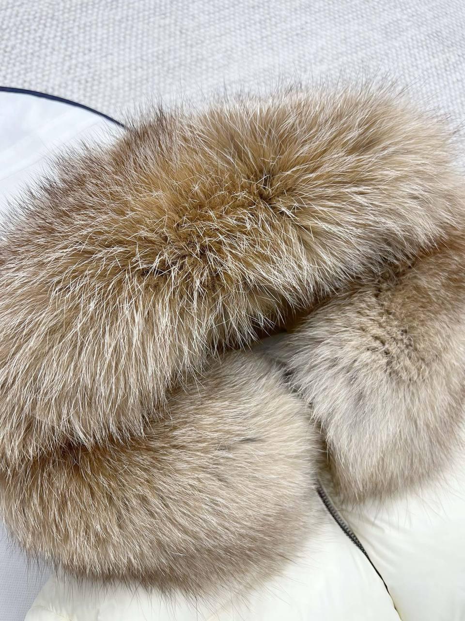 Moncler Koyun Postu Kapşonlu Boed Kısa Şişme Mont - Glimmer of Luxury