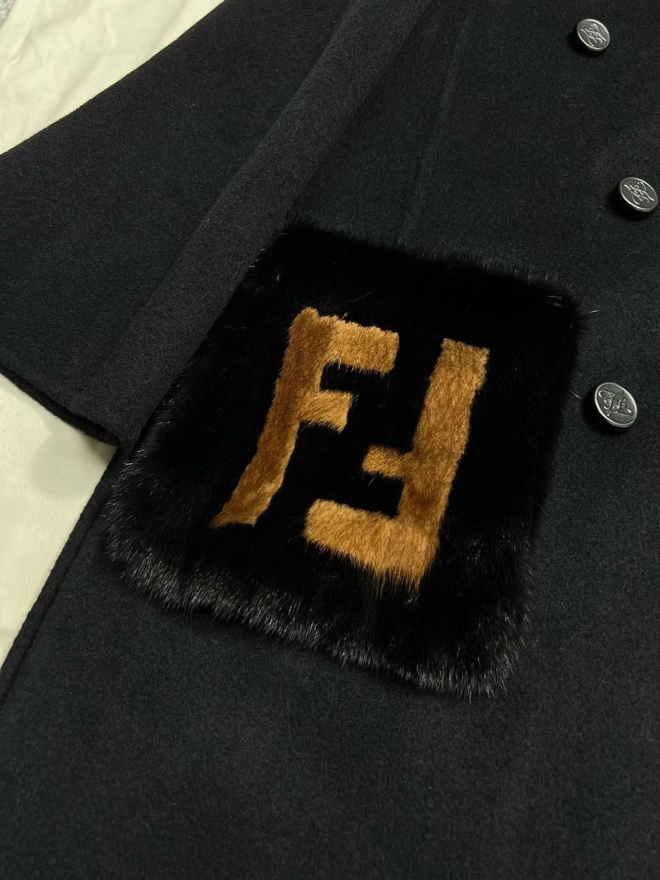 FENDI FF Cepli Kürk Manto - Glimmer of Luxury