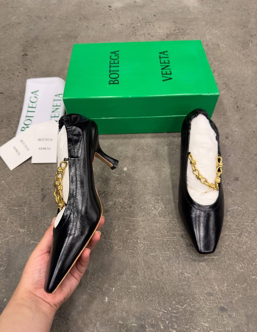 Bottega Veneta Keskin Zincirli Topuklu Ayakkabı - Glimmer of Luxury