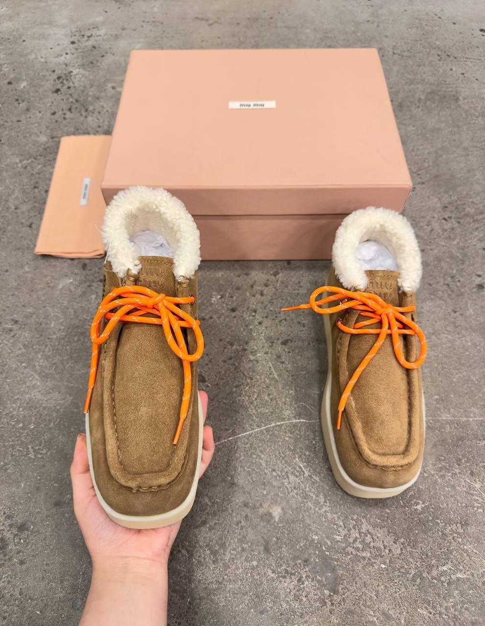 Miu Miu Süet Kürklü Bot - Glimmer of Luxury