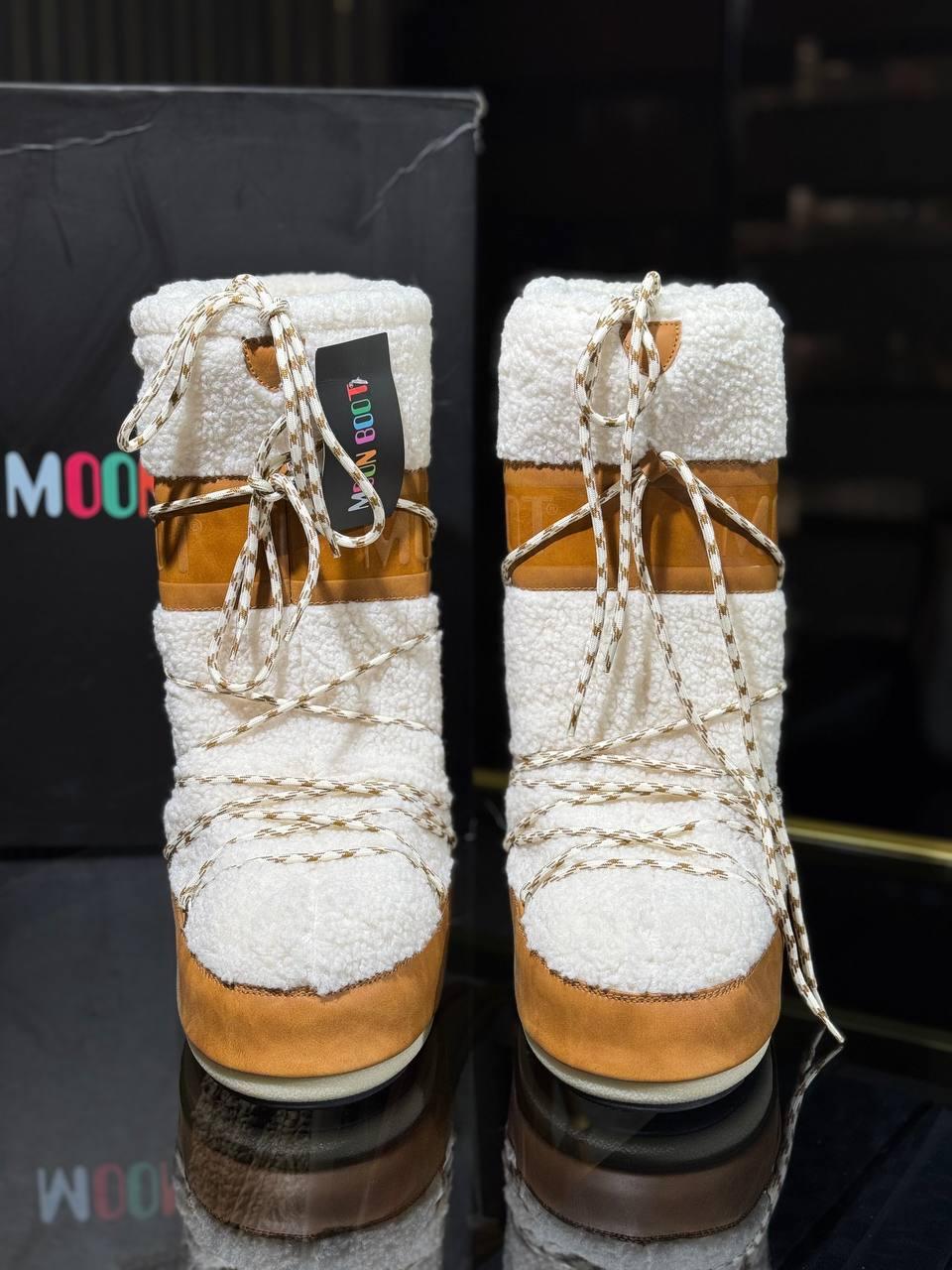 Moon Koyun Postu Kar Botu - Glimmer of Luxury