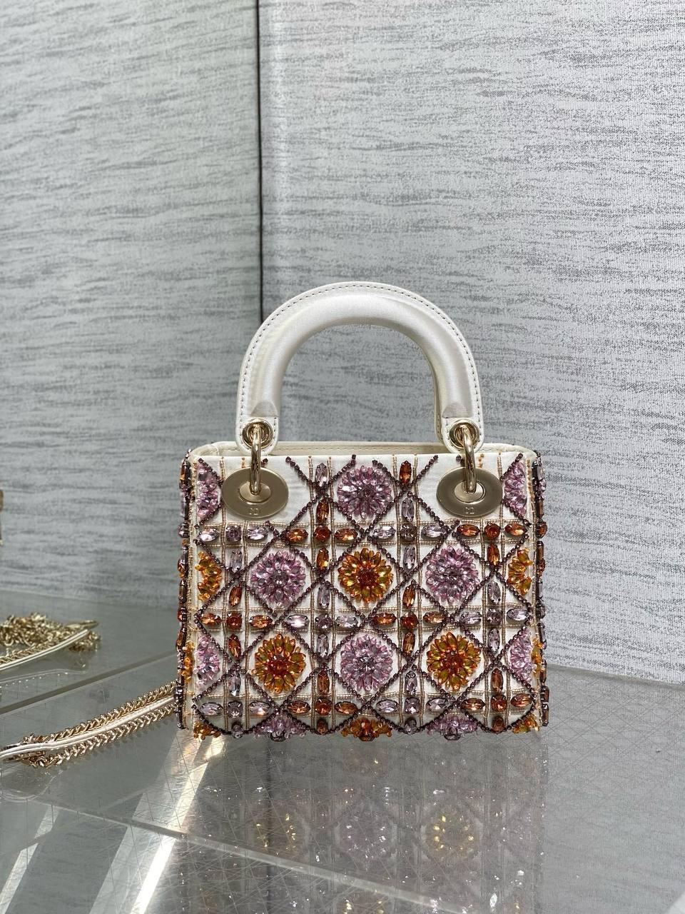 Christian Dior Mini Lady Sınırlı Sürüm - Glimmer of Luxury