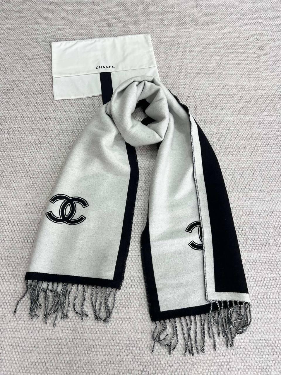 Chanel Atkı - Glimmer of Luxury