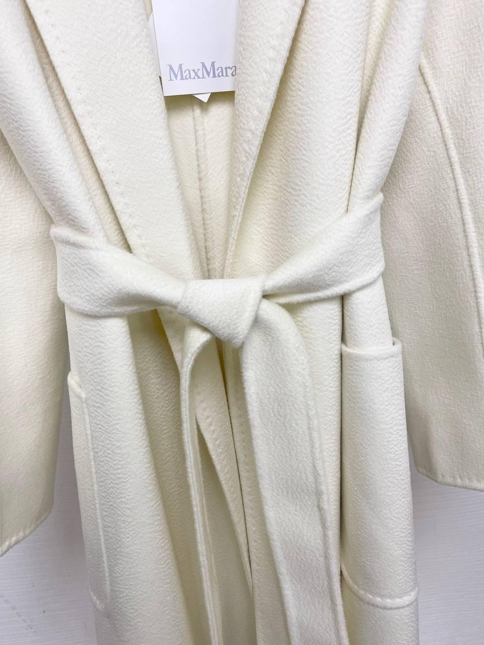 Max Mara Beli Kuşaklı Kaşmir Kaban (Copy) - Glimmer of Luxury