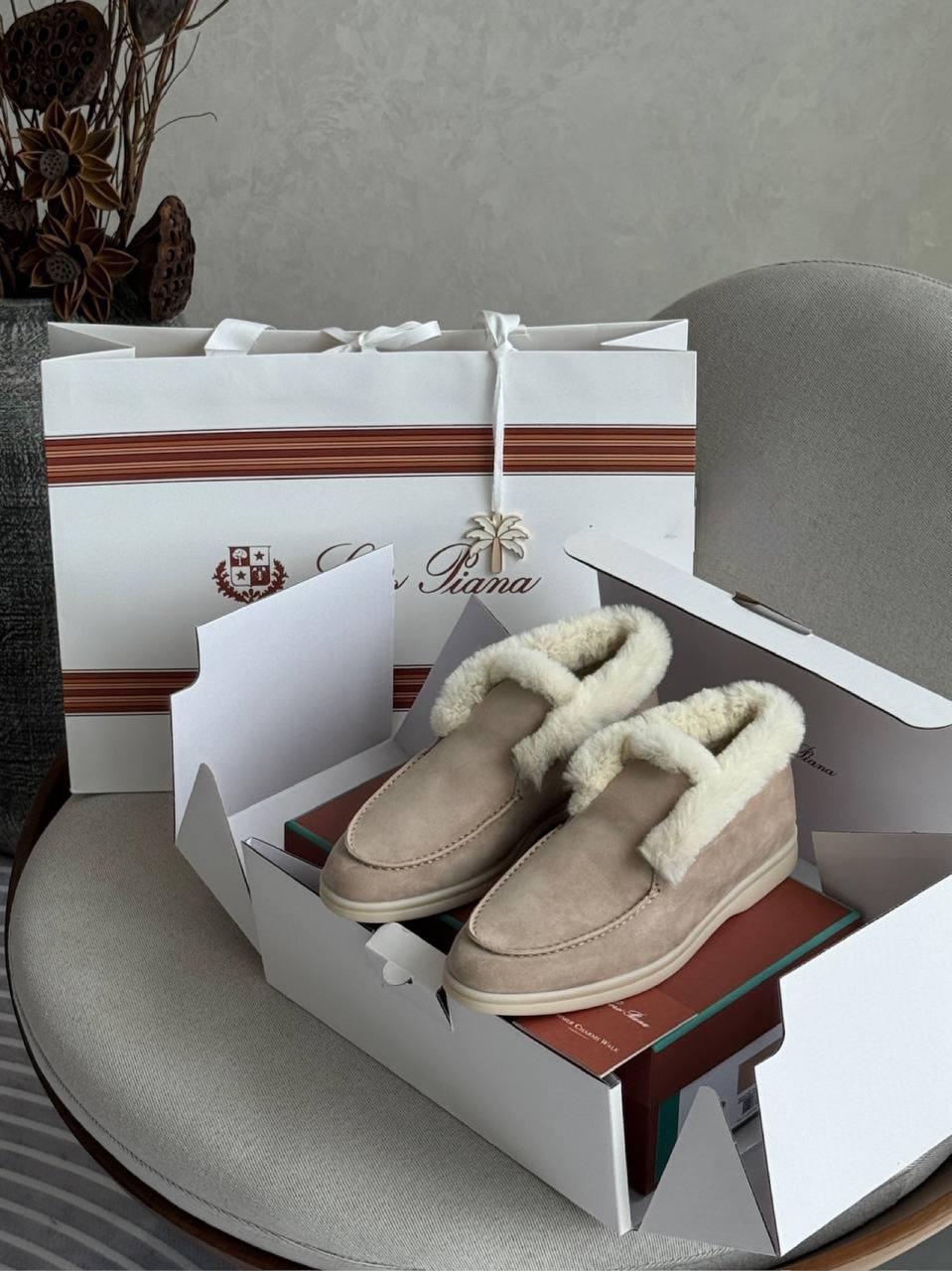 Loro Piana Süet Dana Derisi Açık Yürüyüş Bilekte Bot - Glimmer of Luxury