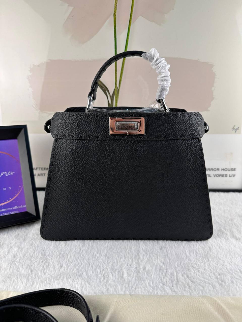 Fendi Peekaboo Mini ISeeU - Egzotik Detaylara Sahip Selleria Çanta - Glimmer of Luxury