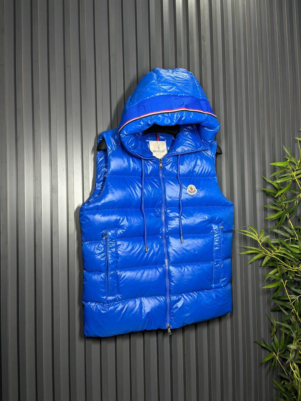 Moncler Kaz Tüyü Dolgulu Yelek - Glimmer of Luxury