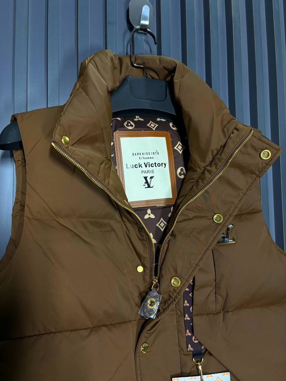 LV Kaz Tüyü Dolgulu Yelek - Glimmer of Luxury