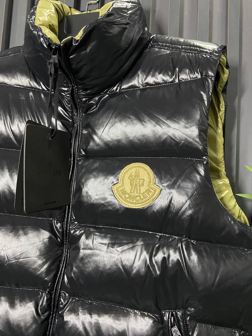 Moncler Kaz Tüyü Dolgulu Yelek - Glimmer of Luxury