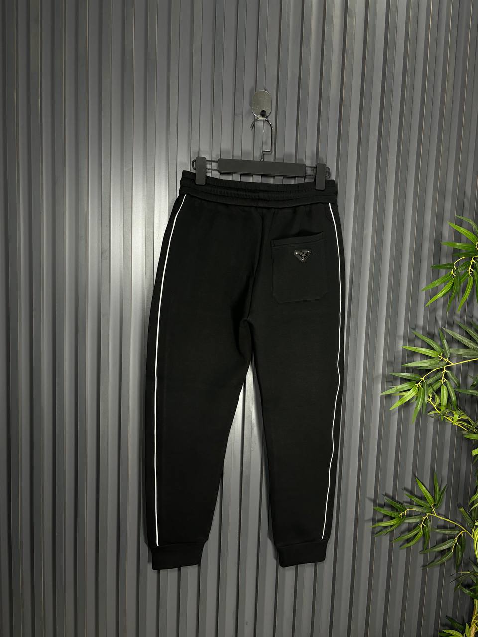 Prada S25 Erkek Eşofman Takımı - Glimmer of Luxury