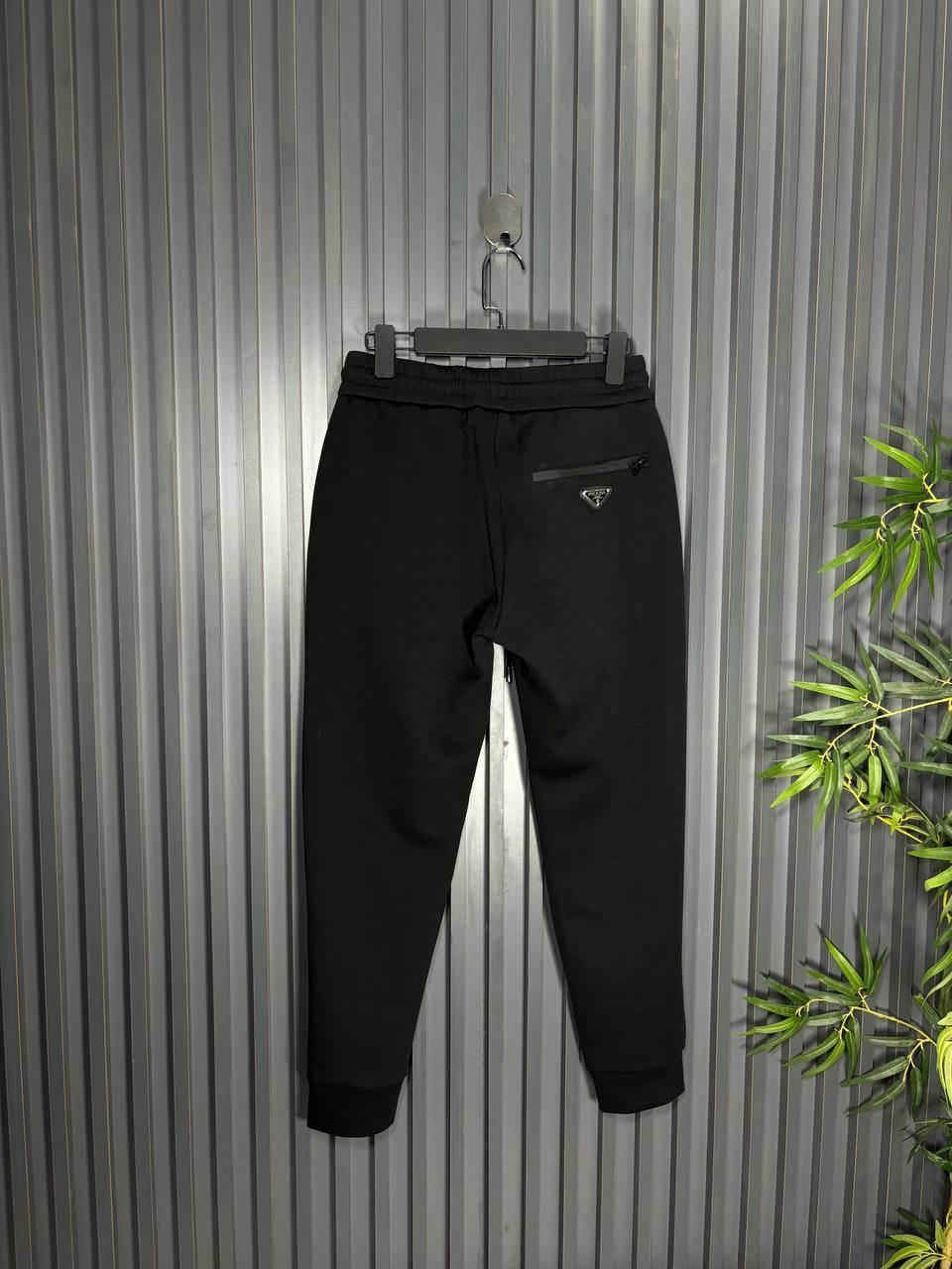 Prada S25 Erkek Eşofman Takımı - Glimmer of Luxury