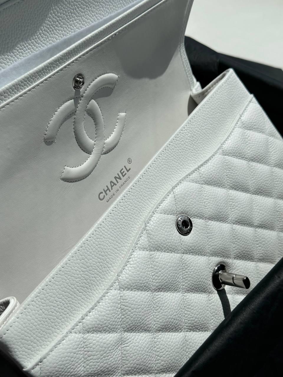 Chanel Klasik Orta Beyaz Havyar - Glimmer of Luxury