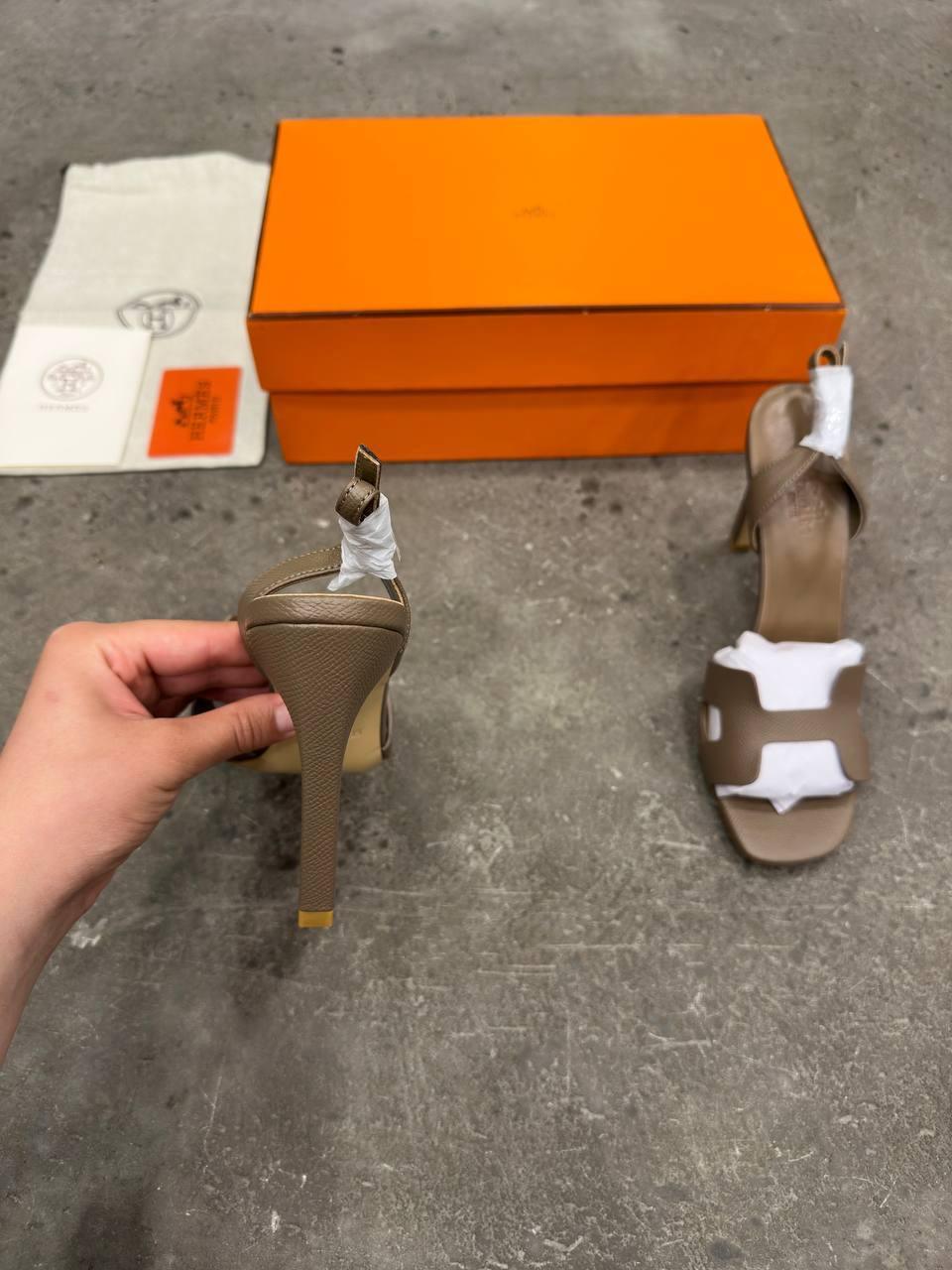 Hermès Ella 105 Sandal Etoupe - Glimmer of Luxury