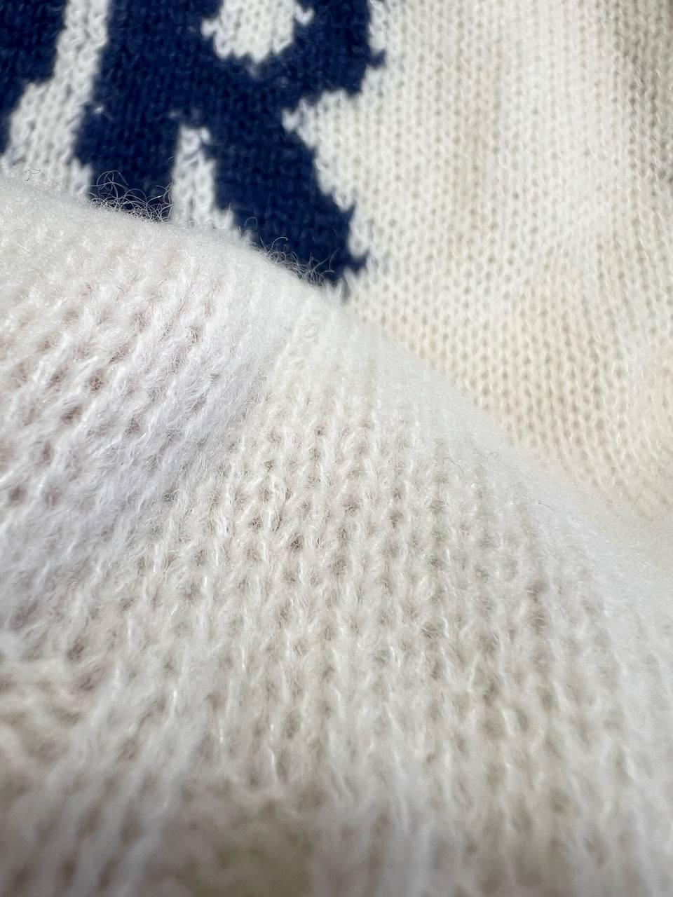 Dior Kazak Blue Miss Dior Graffiti Motifli Ekru Kaşmir ve İpek Örgü - Glimmer of Luxury