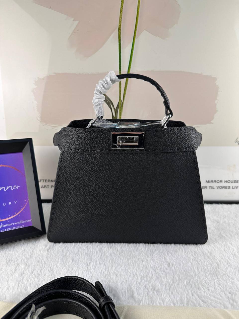 Fendi Peekaboo Mini ISeeU - Egzotik Detaylara Sahip Selleria Çanta - Glimmer of Luxury