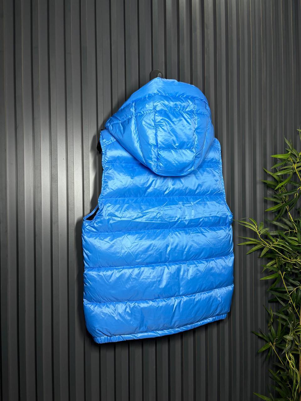 Moncler Kaz Tüyü Dolgulu Yelek - Glimmer of Luxury