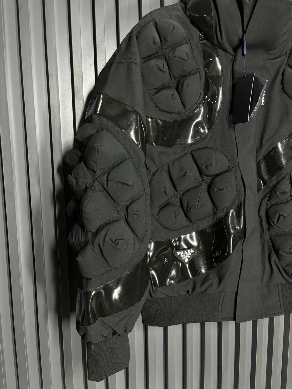 Prada 25S Erkek Mont - Glimmer of Luxury