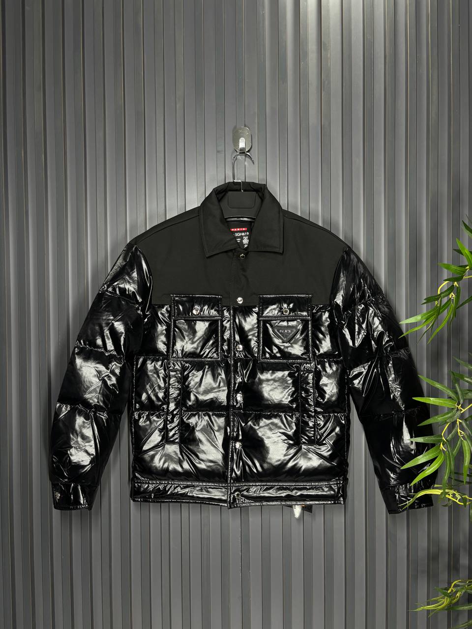 Prada 25S Erkek Mont - Glimmer of Luxury