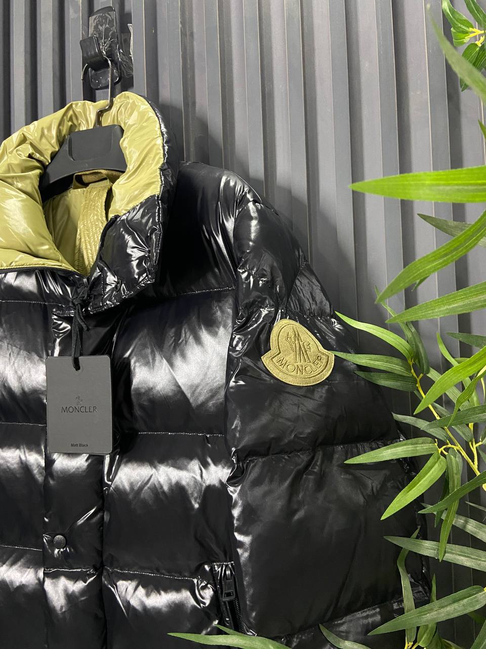 Moncler Kaz Tüyü Dolgulu S25 Erkek Mont - Glimmer of Luxury