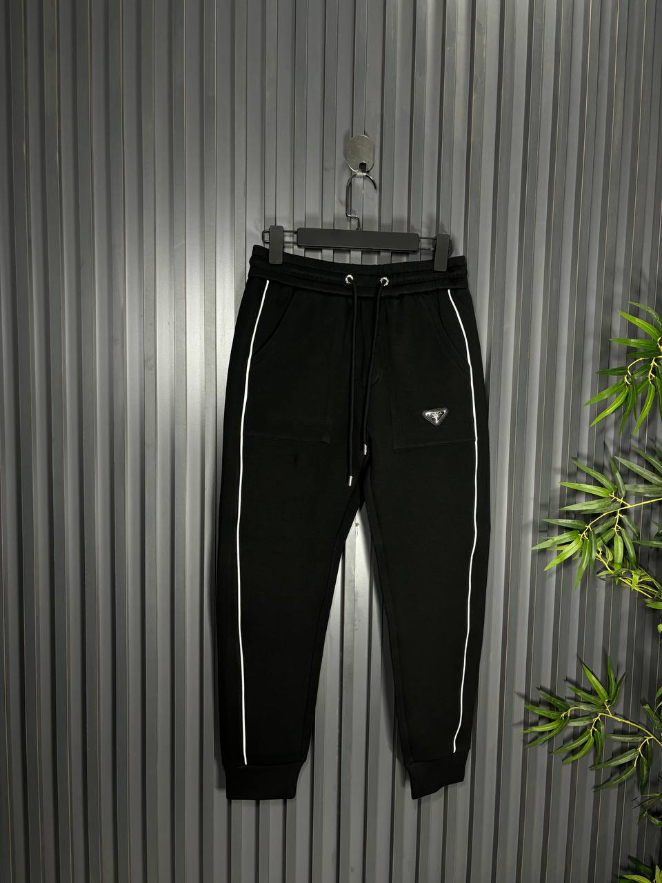 Prada S25 Erkek Eşofman Takımı - Glimmer of Luxury