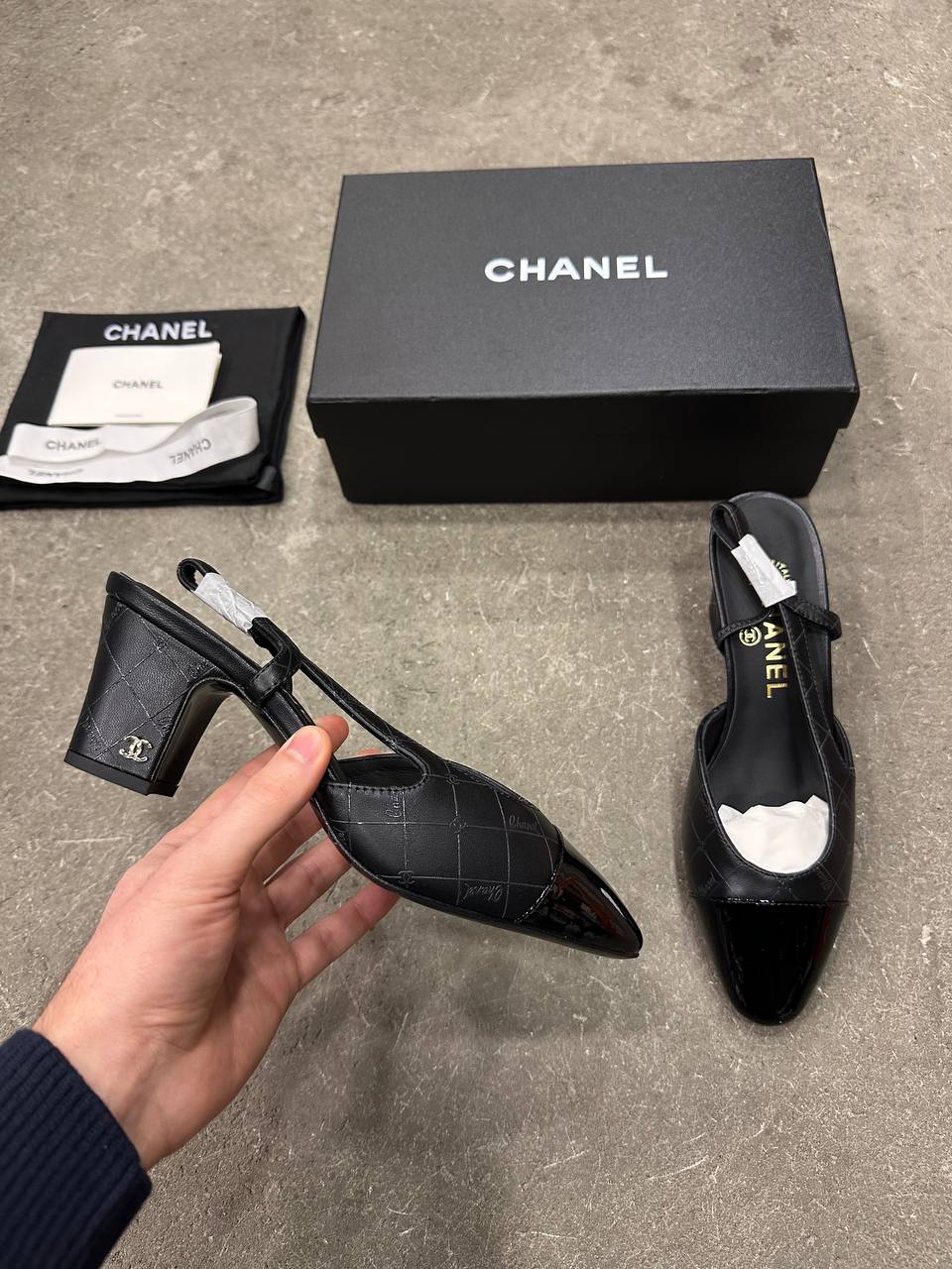 Chanel Baskılı Kuzu Derisi & Rugan Dana Derisi Siyah Topuklu Ayakkabı - Glimmer of Luxury