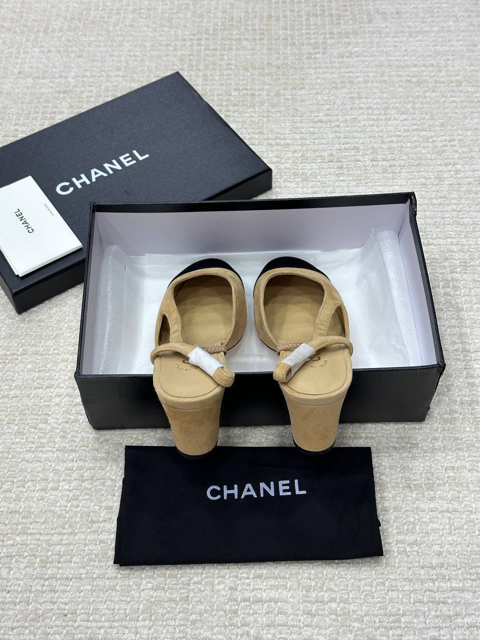Chanel Patent Leather Closed Toe CC Slingback Shoes 2025
