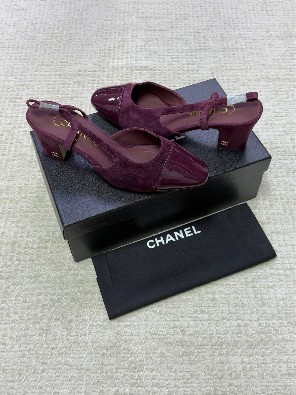 Chanel Patent Leather Closed Toe CC Slingback Shoes 2025