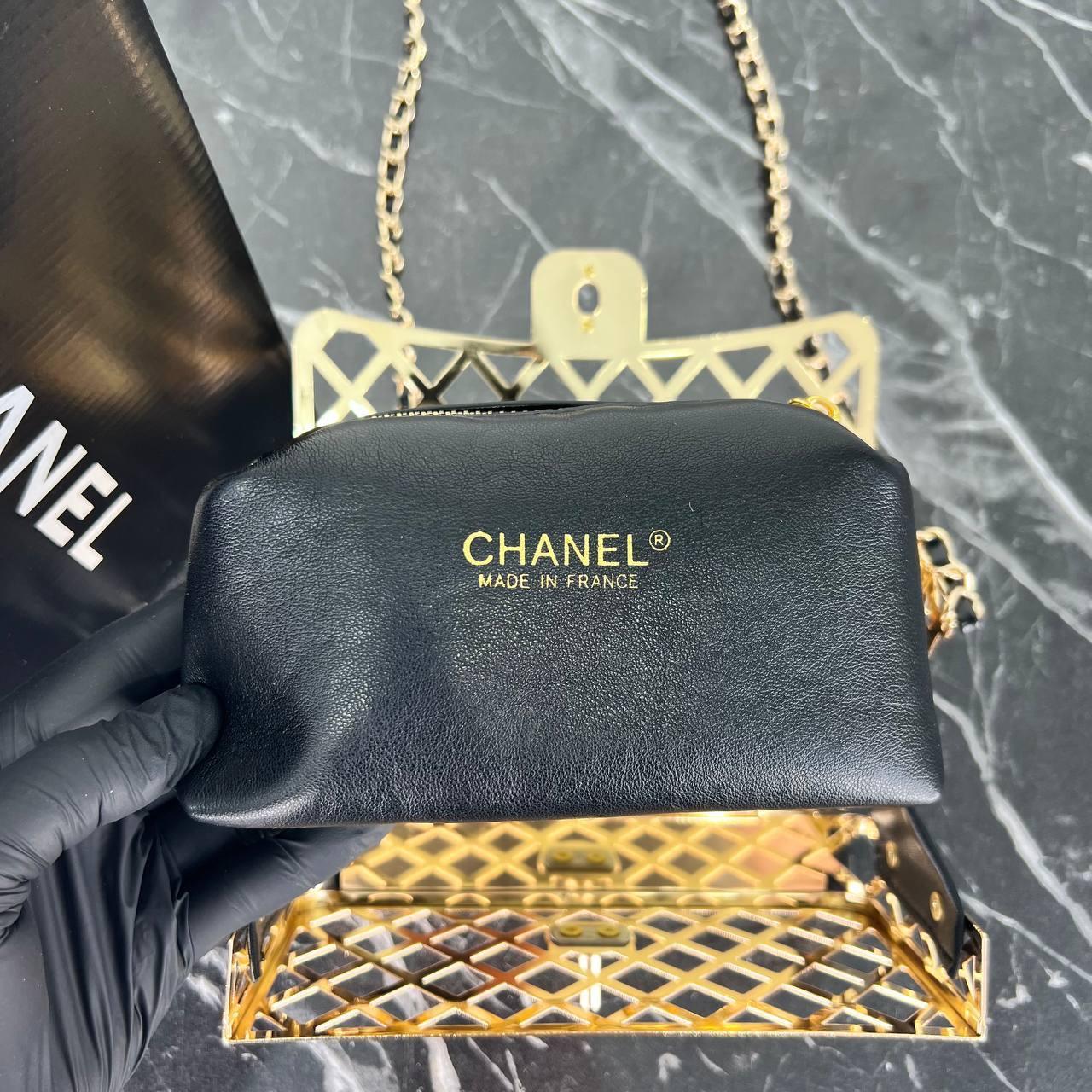 Chanel Altın Donanımlı Altın Metal Mini Kafes Flap Çanta 2021 - Glimmer of Luxury