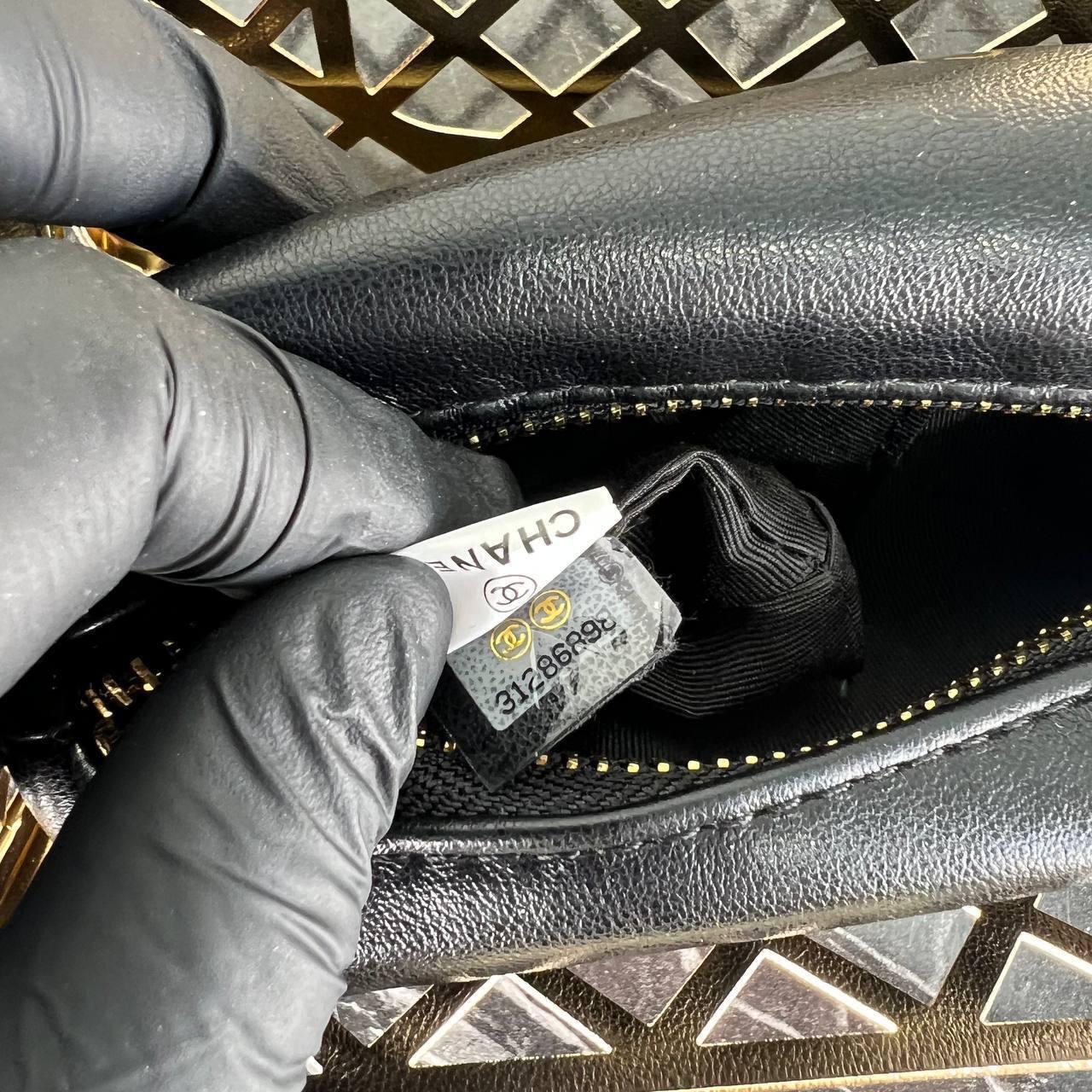 Chanel Altın Donanımlı Altın Metal Mini Kafes Flap Çanta 2021 - Glimmer of Luxury