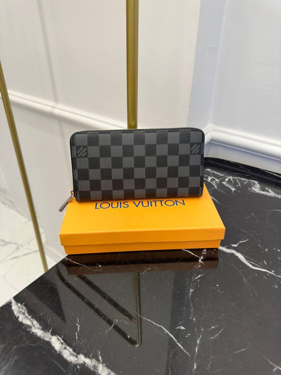 Louis Vuitton Zippy Cüzdan - Glimmer of Luxury