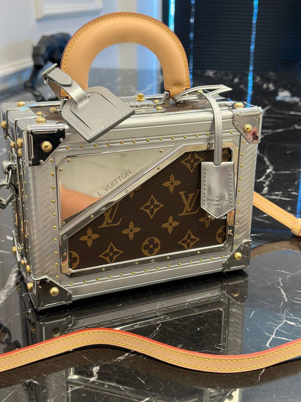 Louis Vuitton Uzay Gemisi Küçük Bavul - Glimmer of Luxury