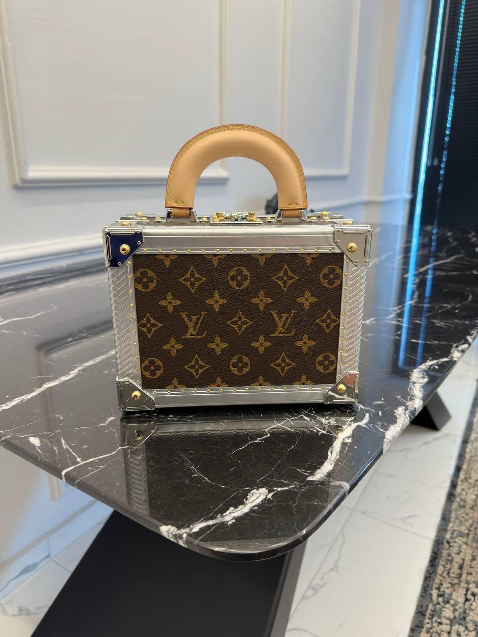 Louis Vuitton Uzay Gemisi Küçük Bavul - Glimmer of Luxury
