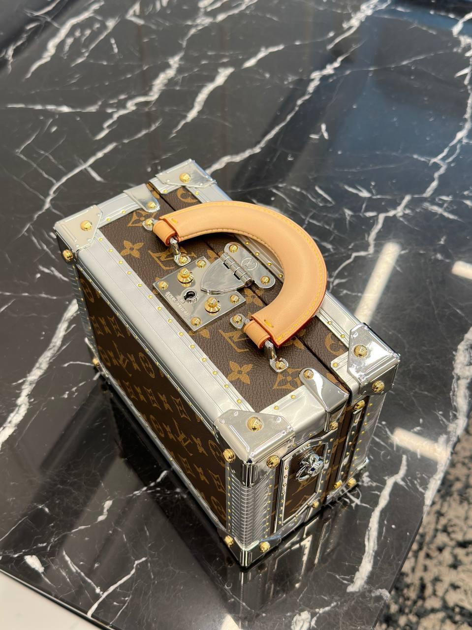 Louis Vuitton Uzay Gemisi Küçük Bavul - Glimmer of Luxury