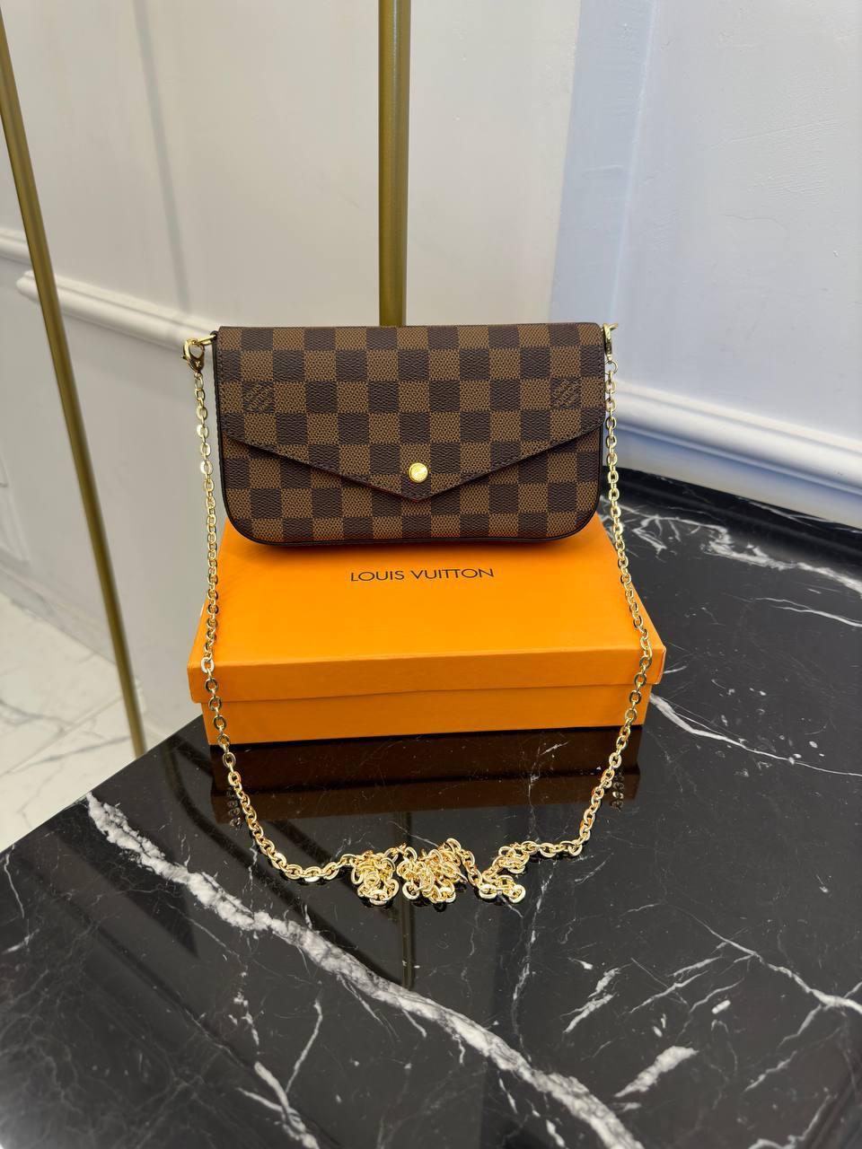 Louis Vuitoon Félicie Pochette Monogram El Çantası - Glimmer of Luxury