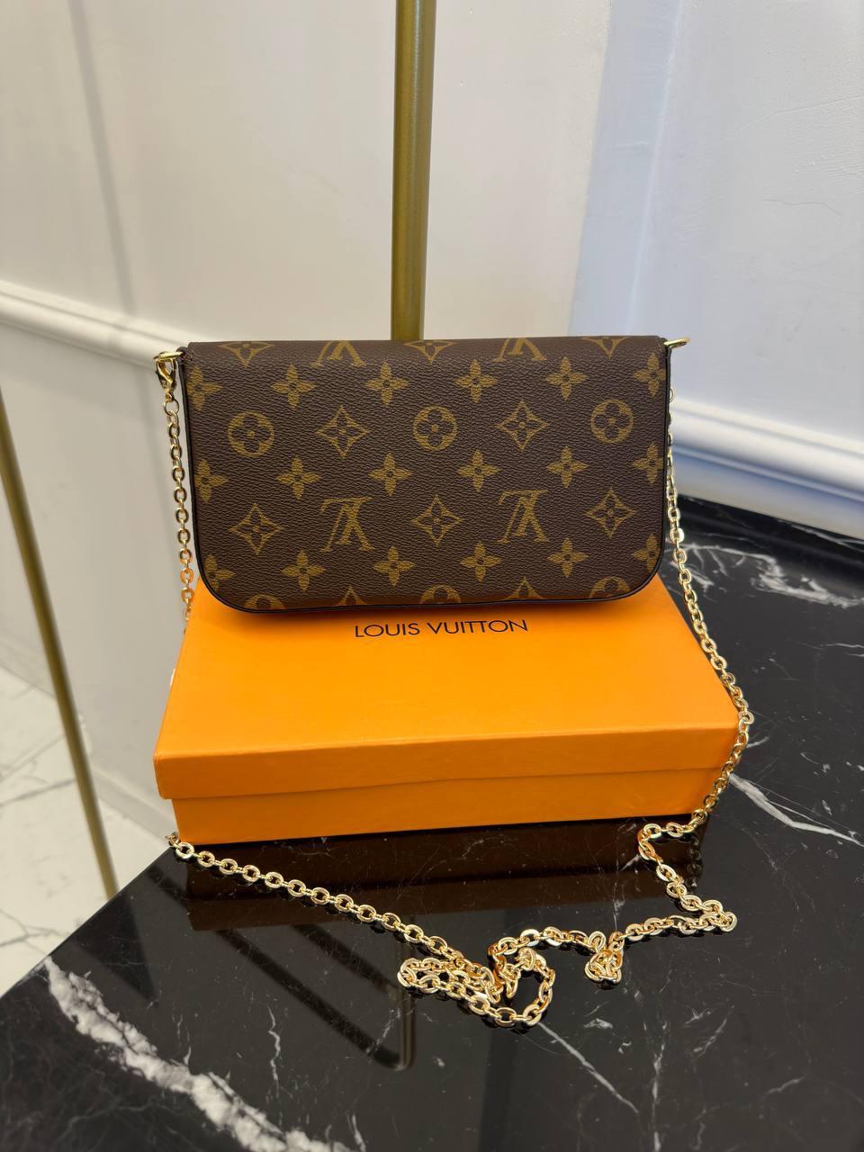 Louis Vuitoon Félicie Pochette Monogram El Çantası - Glimmer of Luxury