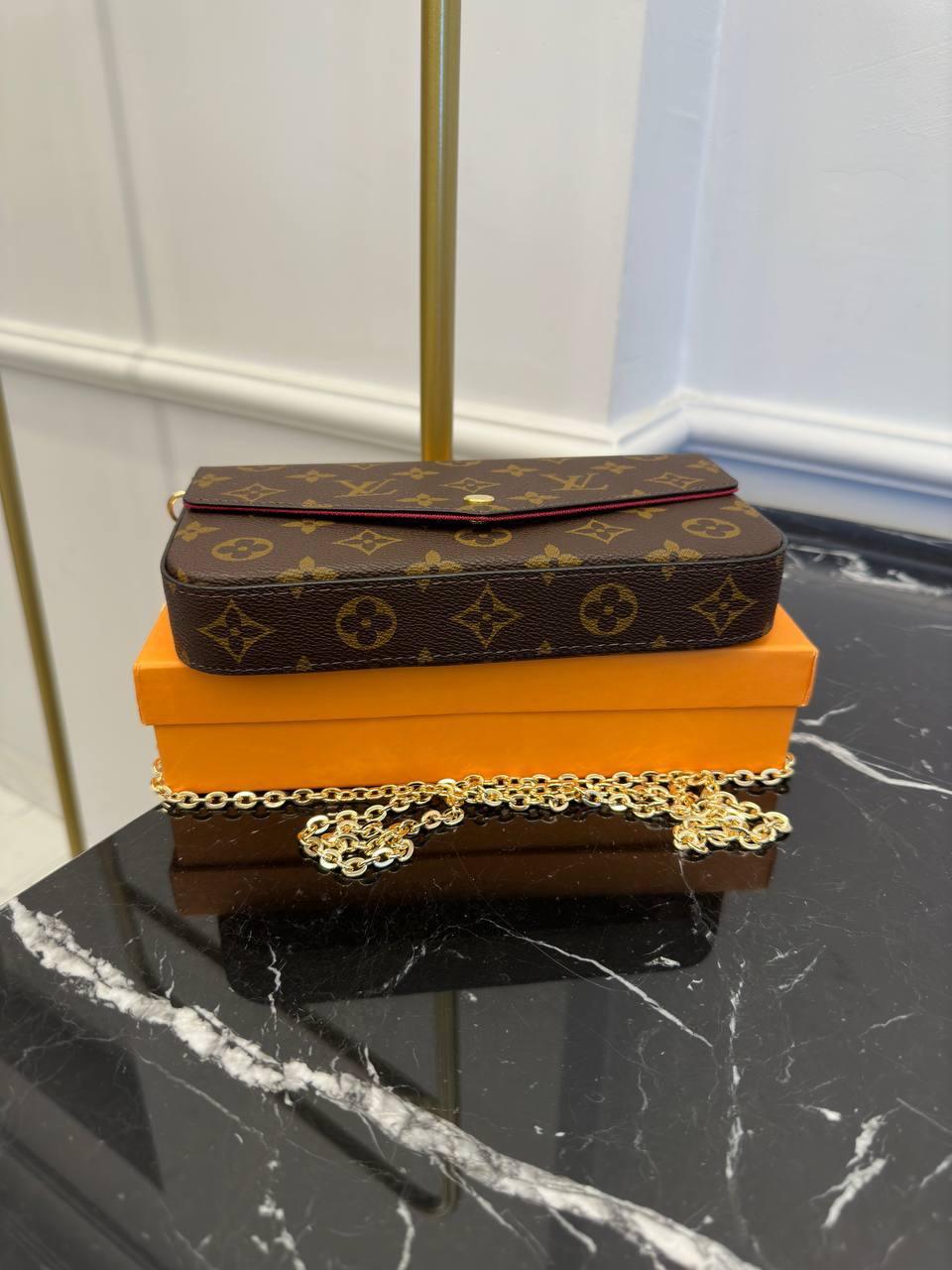 Louis Vuitoon Félicie Pochette Monogram El Çantası - Glimmer of Luxury