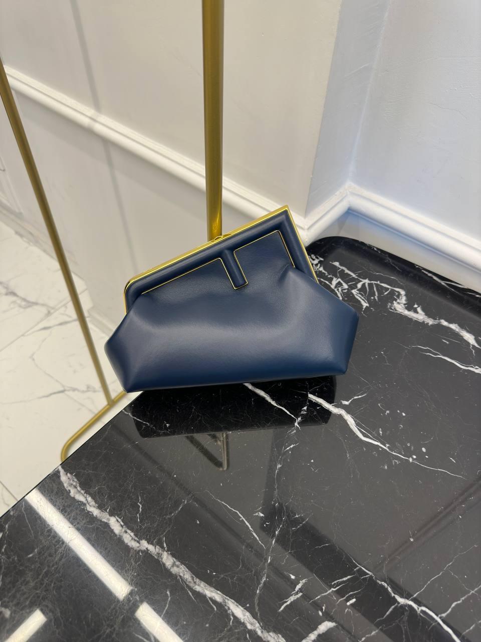 Fendi First Küçük Çanta - Glimmer of Luxury