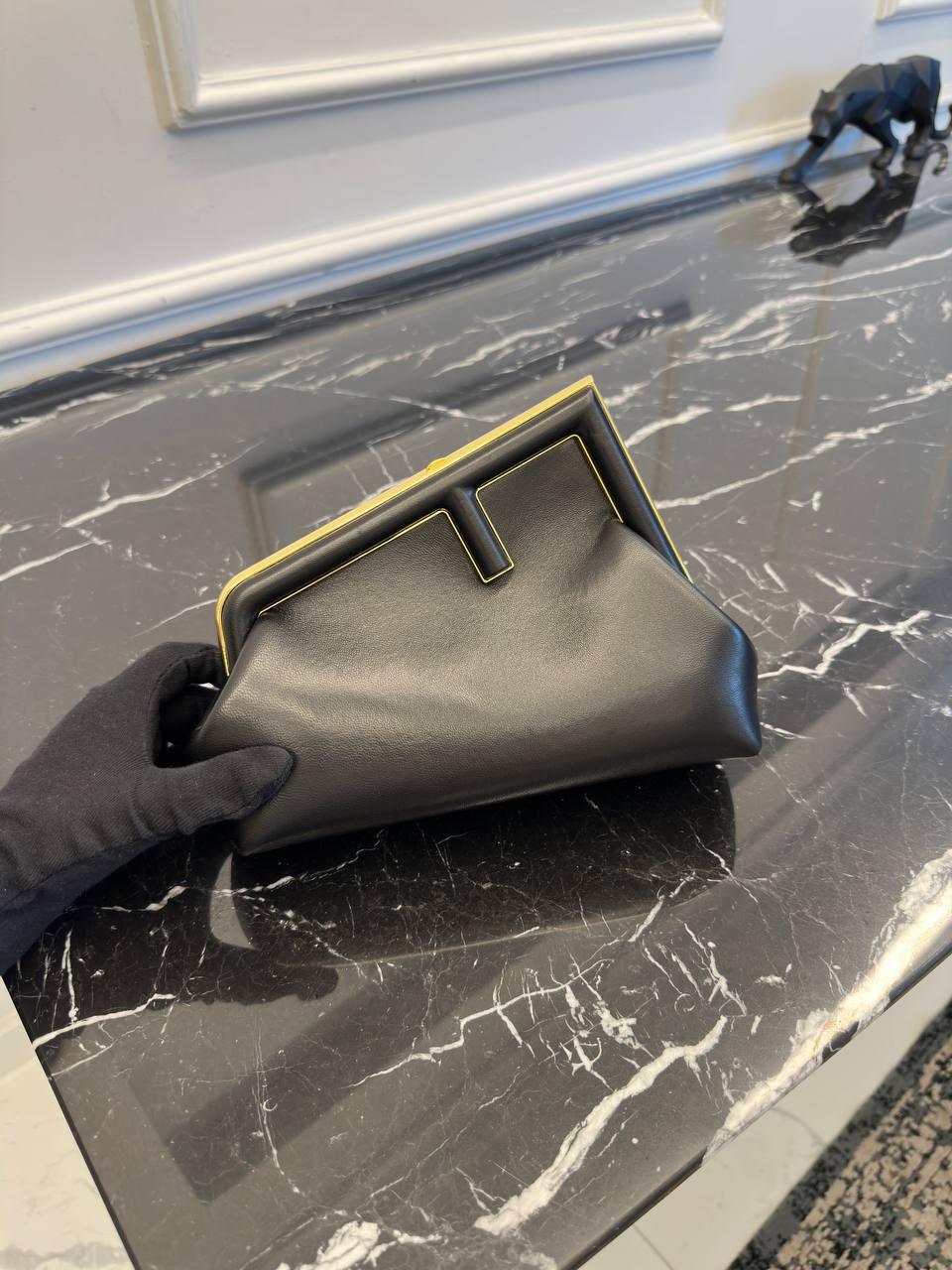 Fendi First Küçük Çanta - Glimmer of Luxury